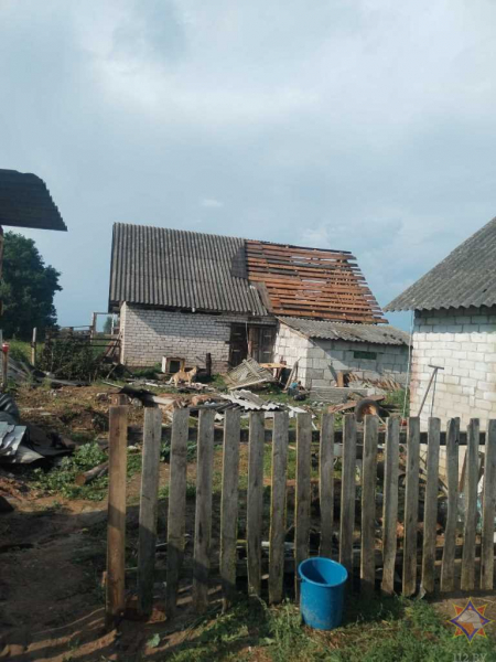 Две деревни в Ляховичском районе пострадали из-за непогоды Две деревни в Ляховичском районе пострадали из-за непогоды